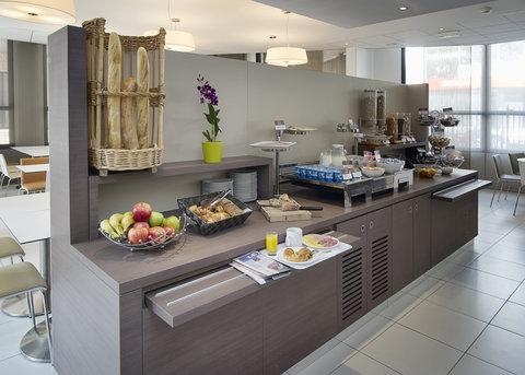 Holiday Inn Express Lille Centre в Лилль, FR