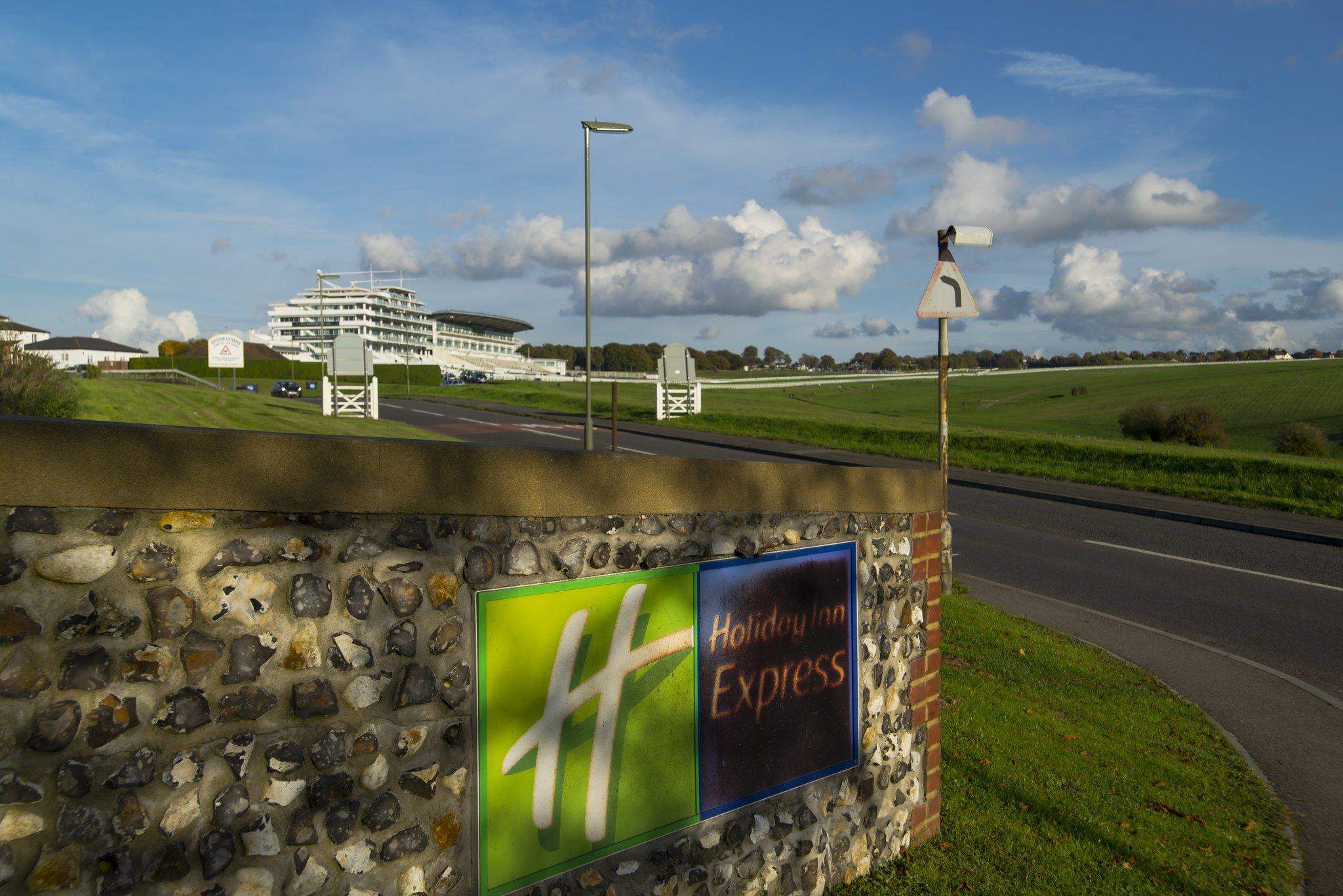 Holiday Inn Express London-Epsom Downs image