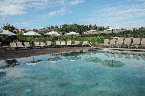 Relais Villa d'Amelia in Benevello, IT