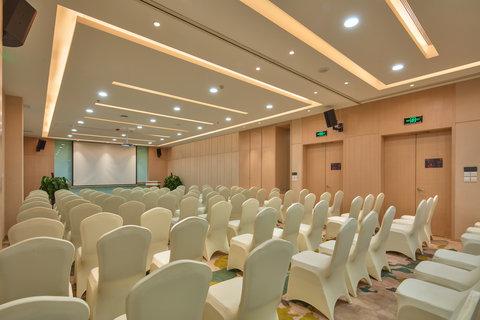 Holiday Inn Express Shenyang Tawan в Шэньян, CN