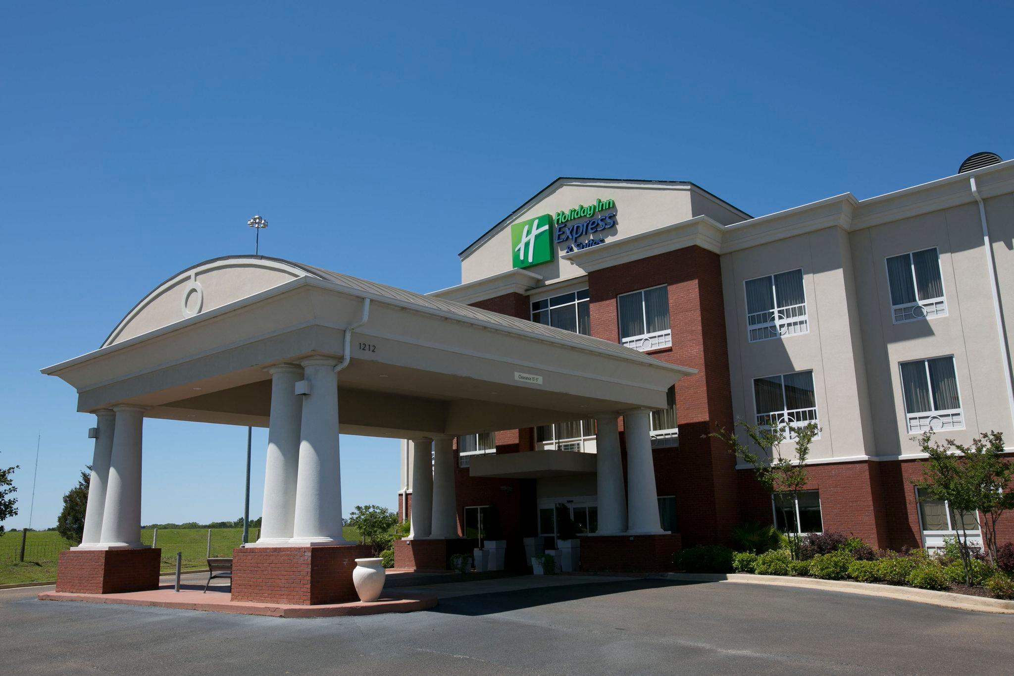 Holiday Inn Express Hotel & Suites Brookhaven in Brookhaven, MS