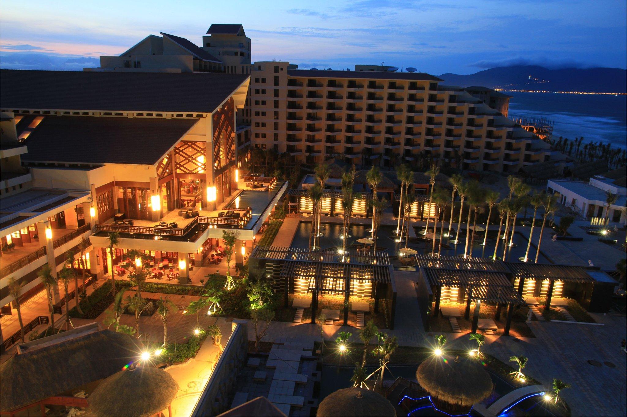 Crowne Plaza Danang image