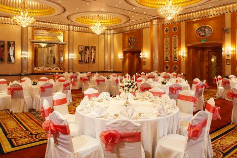 Crowne Plaza Hotel Qingdao в Циндао, CN