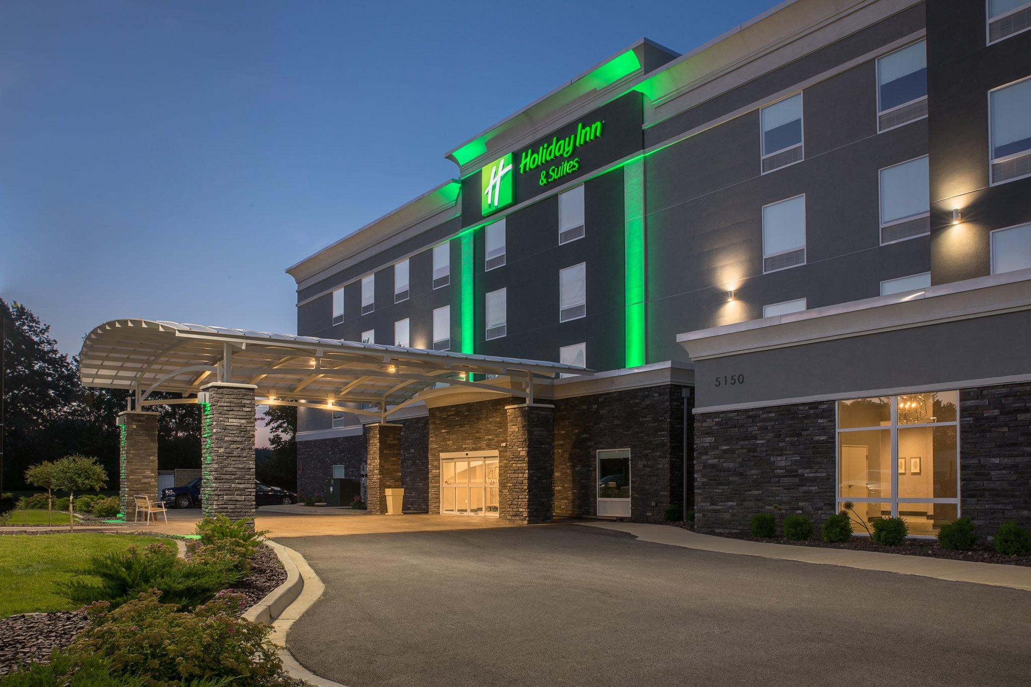 Holiday Inn Hotel & Suites Decatur in Decatur, IL