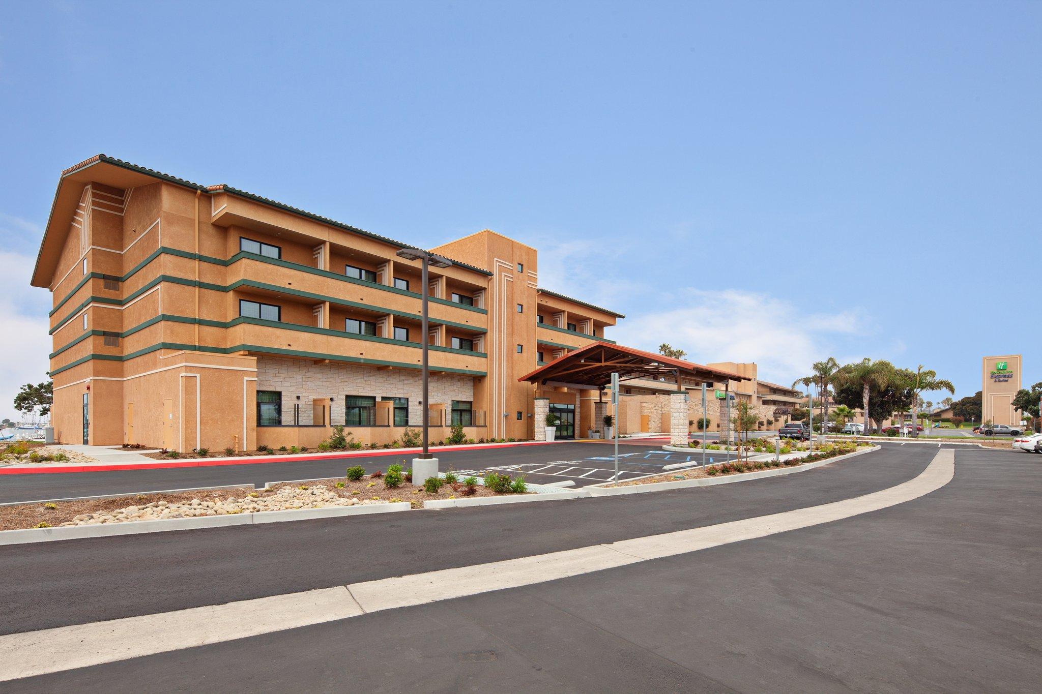 Holiday Inn Express & Suites Ventura Harbor in Ventura, CA