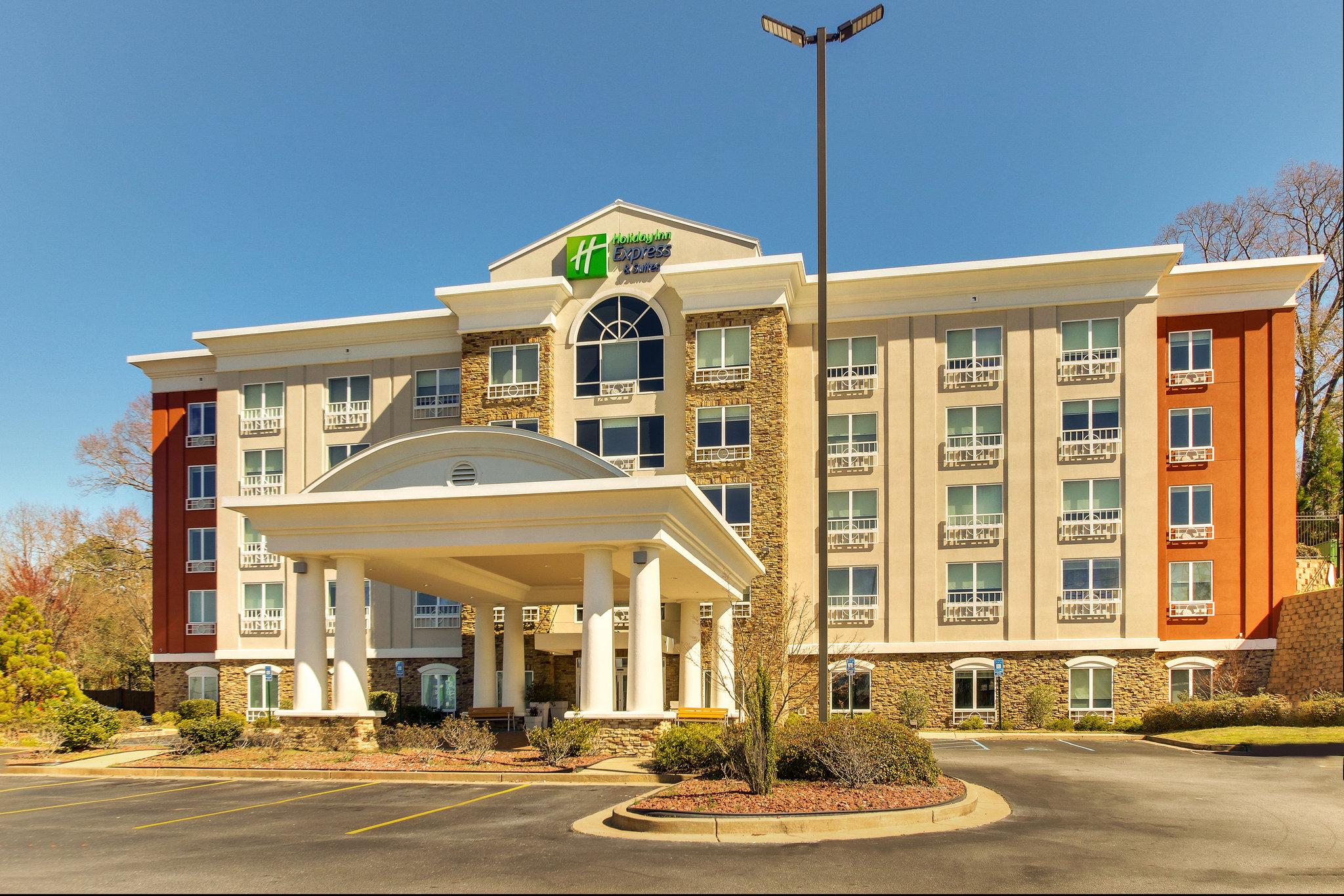 Holiday Inn Express Hotel & Suites Columbus-Ft Benning in Columbus, GA