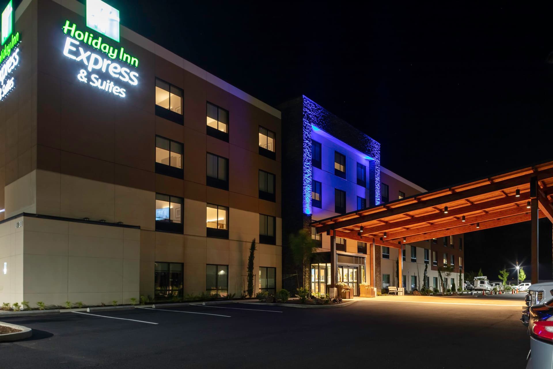 Holiday Inn Express & Suites The Dalles в Даллес, OR