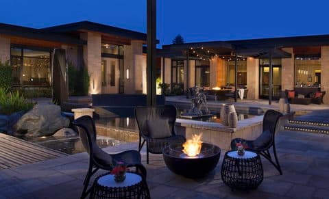 Bardessono Hotel & Spa в Yountville, CA