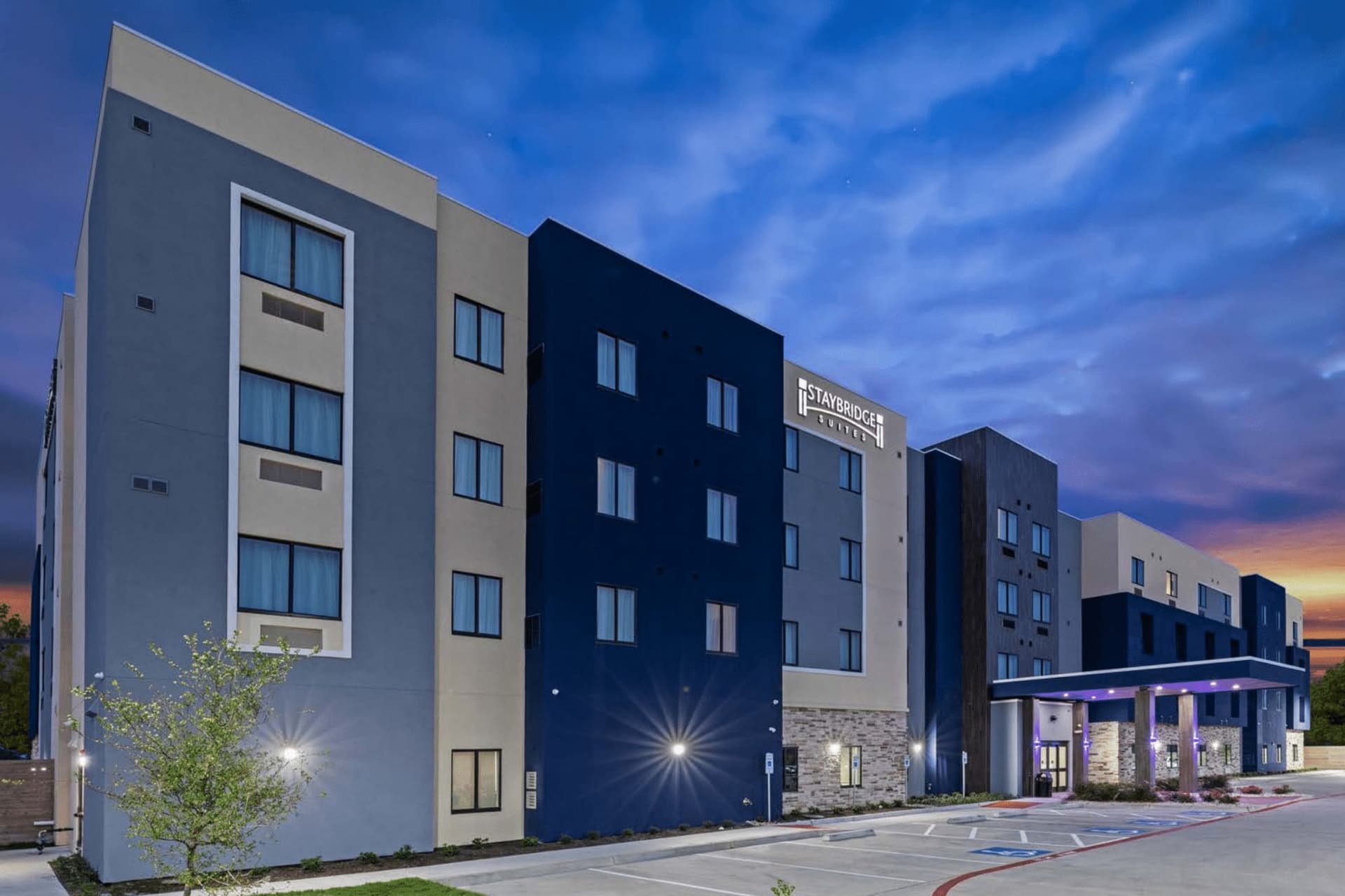 Staybridge Suites Waco South - Woodway ใน วูดเวย์, TX
