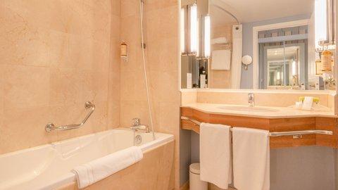 Holiday Inn Nice - Saint Laurent du Var em Agradável, FR