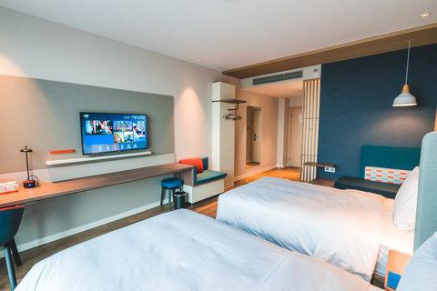 澎州, CNにおけるHoliday Inn Express Pengzhou Downtown