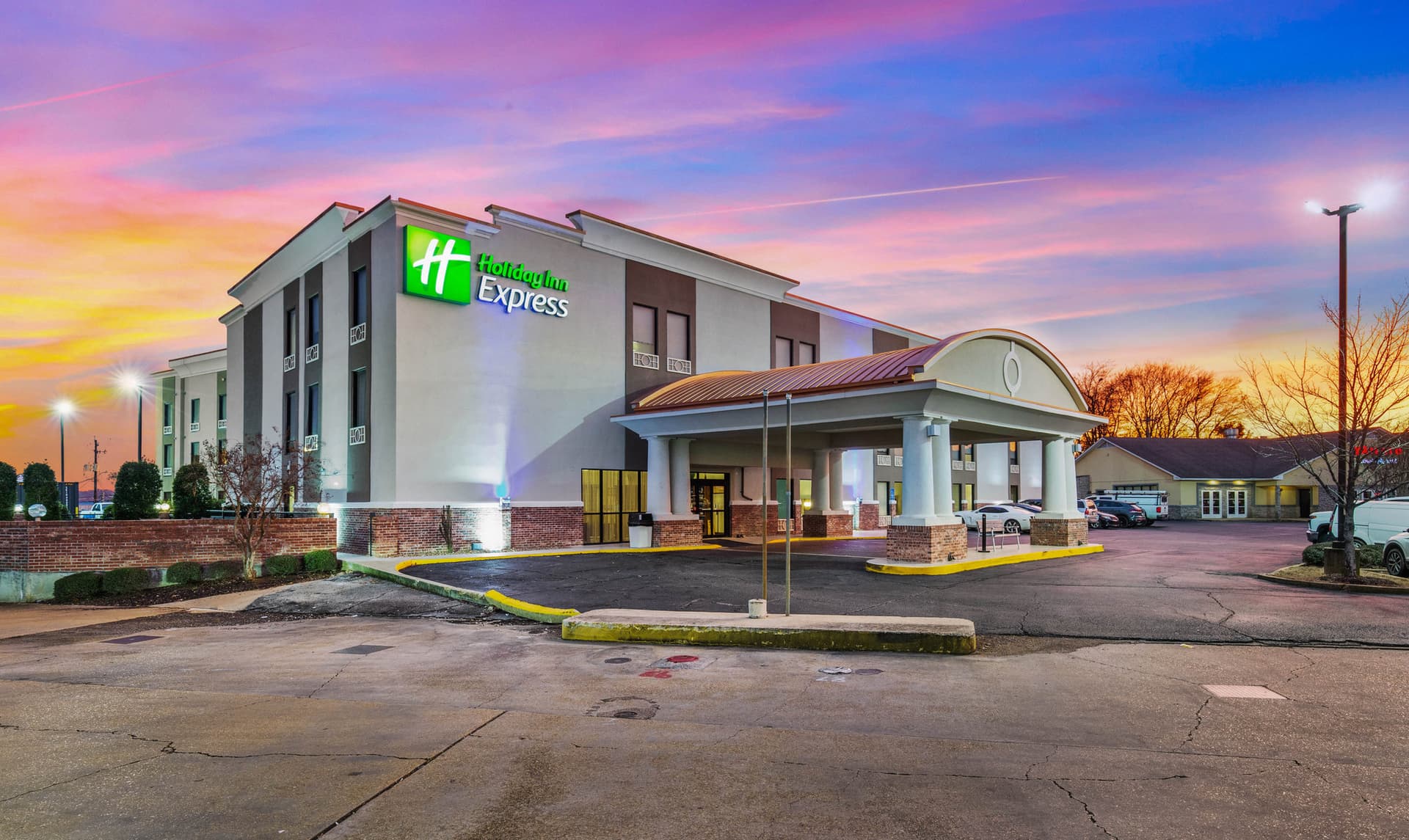 Holiday Inn Express New Albany в Нью-Олбани, MS