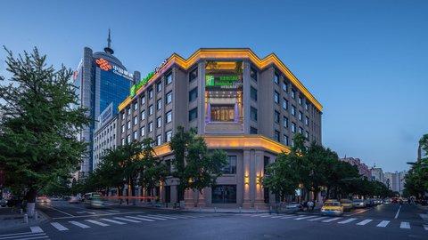 Holiday Inn Express Dandong City Center, Dandong, CN