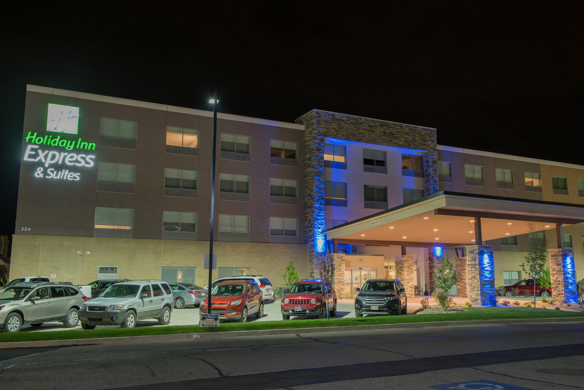 Holiday Inn Express & Suites Orland Park – Mokena in Orland Park, IL