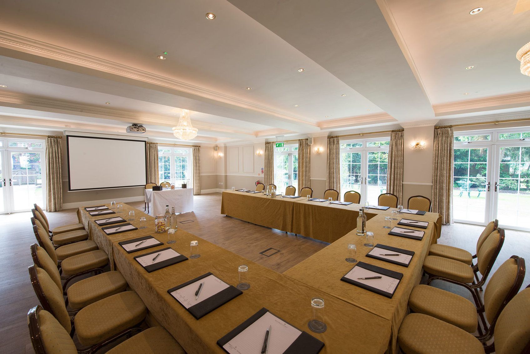 รูปสถานที่จัดงาน