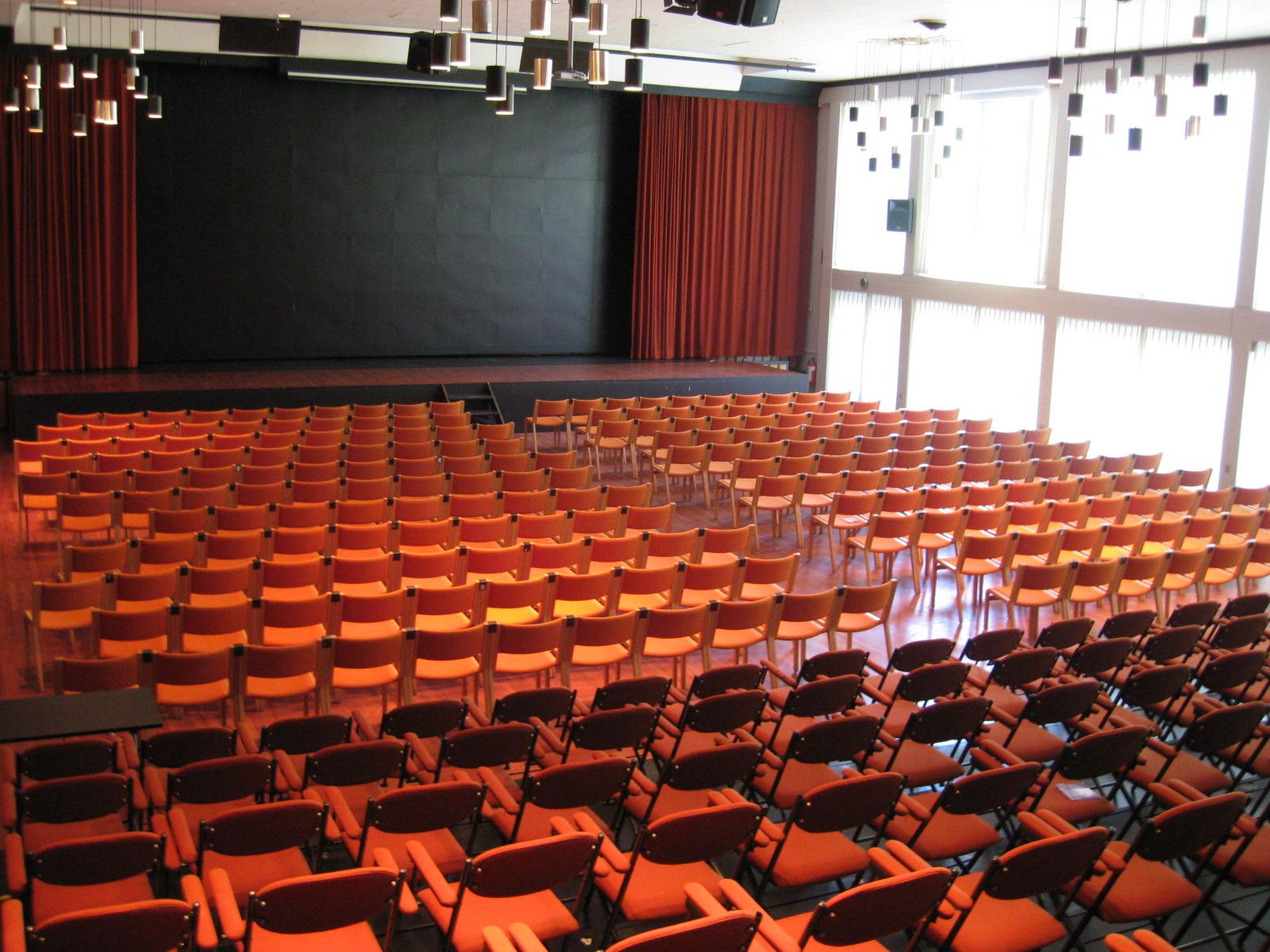 รูปสถานที่จัดงาน