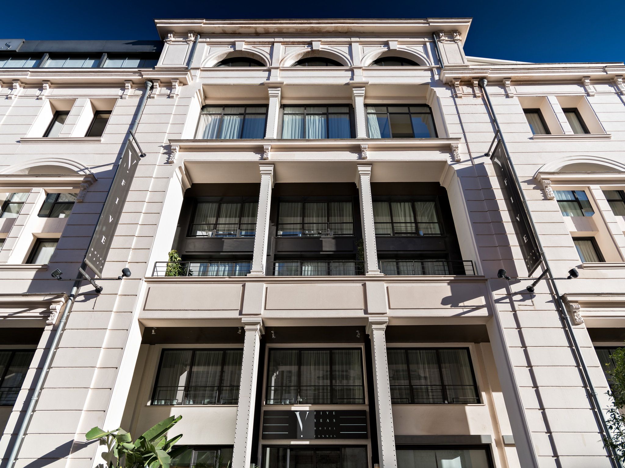 รูปสถานที่จัดงาน