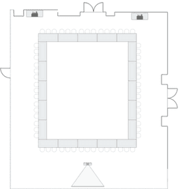 Keskeltä tyhjä pöytäryhmä