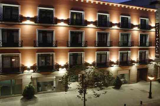 Petit Palace Tres Cruces em Madrid, ES