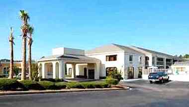 Quality Inn and Suites Orangeburg в Orangeburg, SC