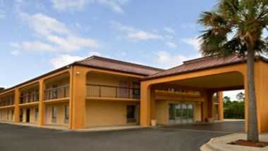 Days Inn by Wyndham Moss Point Pascagoula в Moss Point, MS