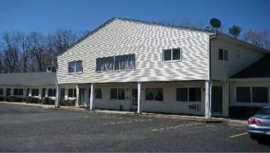 Red Carpet Inn - Ashford a Ashford, CT