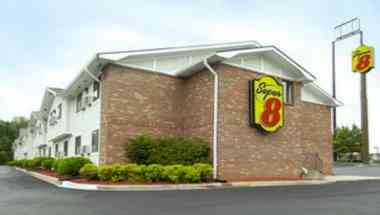 Super 8 by Wyndham Charlotte University, Charlotte, NC