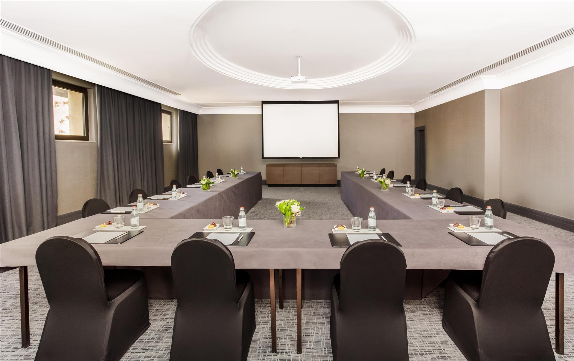 Imagen de la sala de reuniones