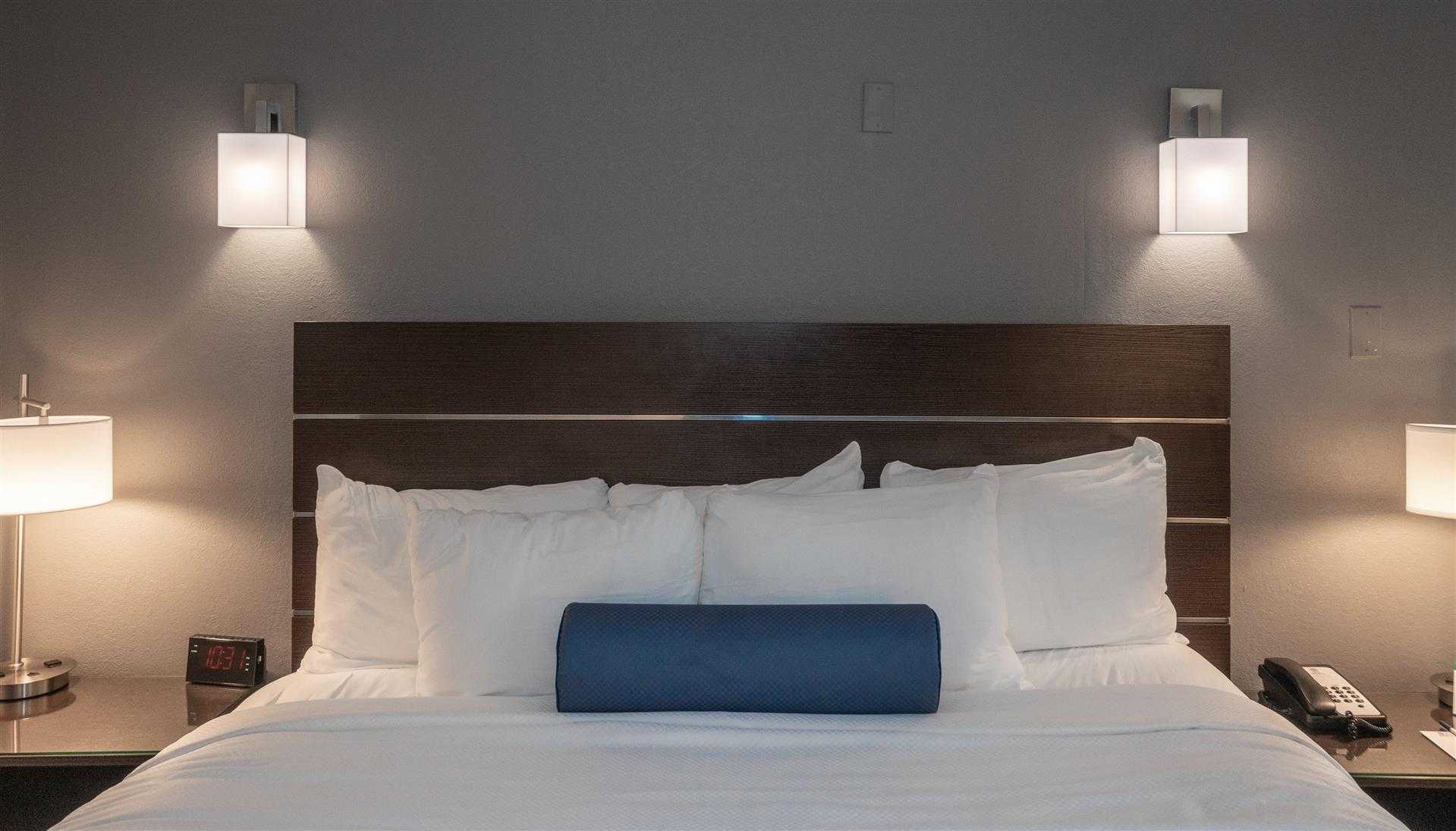 Best Western Inn at Hunt's Landing в Matamoras, PA