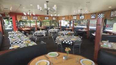 Maria's Italian Kitchen - West Los Angeles в Los Angeles, CA