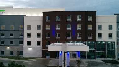 Holiday Inn Express & Suites Garland E - Lake Hubbard I30 в Гирлянда, TX