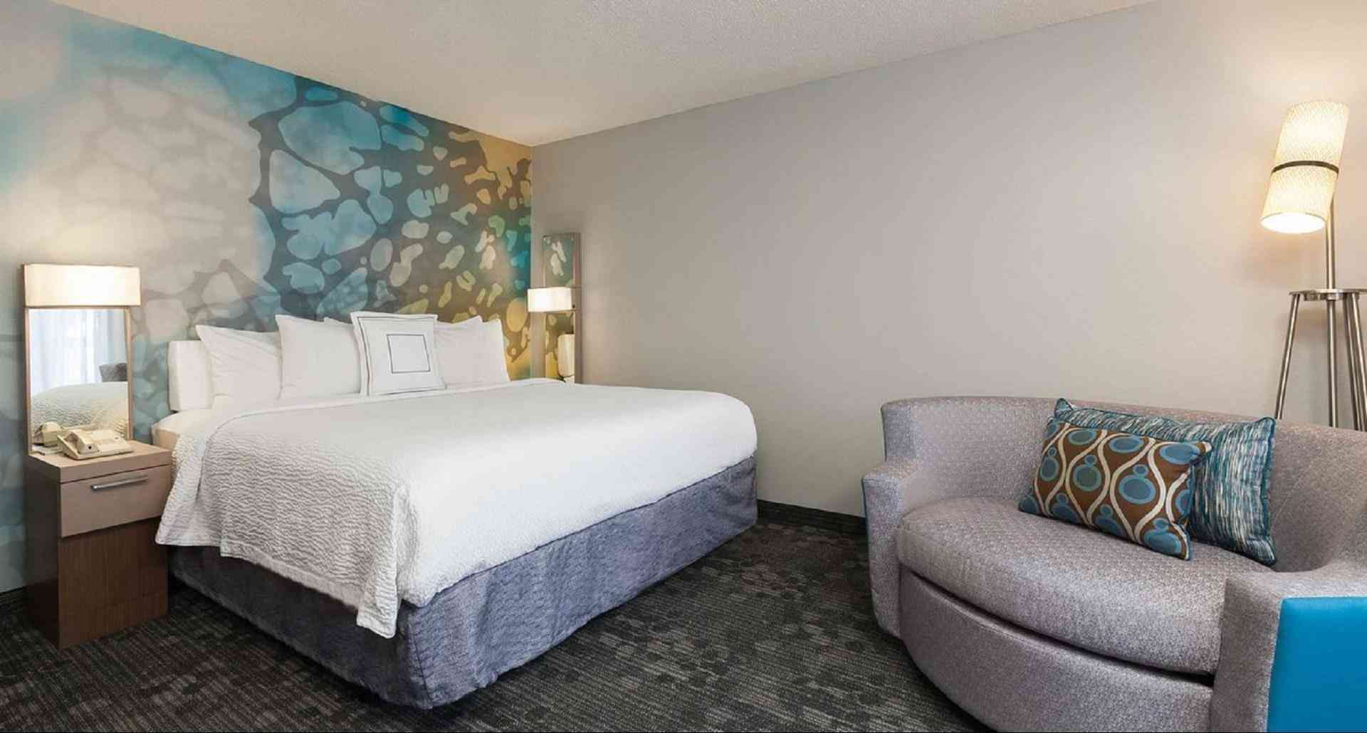 Courtyard by Marriott Dayton North in Dayton, OH