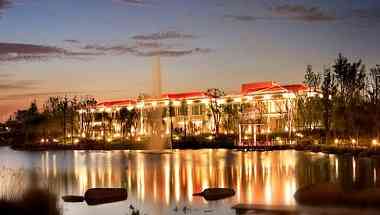 Jinji Lake Grand Hotel in Suzhou, CN