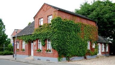 Hotel Gasthaus Zum alten Brunnen image