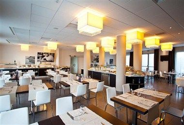 รูปสถานที่จัดงาน