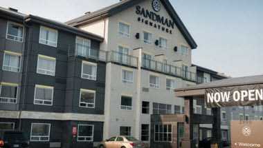 Sandman Signature Hotel & Suites Prince George в Prince George, BC