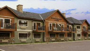 Elkwater Lake Lodge & Resort в Elkwater, AB