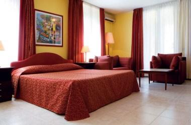 Hotel Le Torri del Garda a Torri Del Benaco, IT