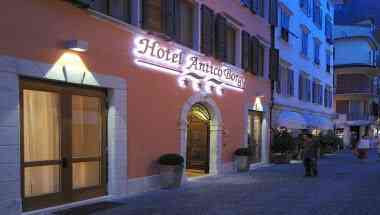 Hotel Antico Borgo в Riva Del Garda, IT