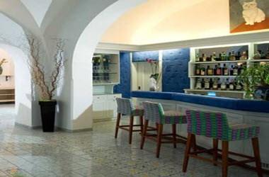 Gatto Bianco i Capri, IT