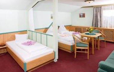 รูปสถานที่จัดงาน