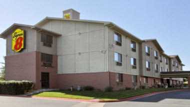 Super 8 by Wyndham Vacaville a Vacaville, CA