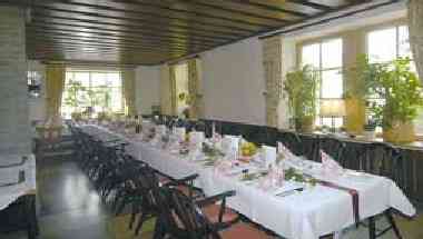 Buerkl's Hotel & Restaurant в Niefern-Oeschelbronn, DE