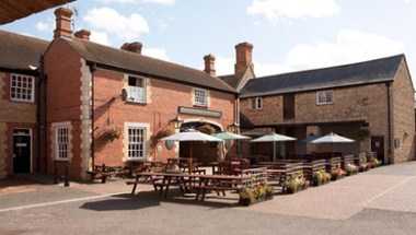 Saracens Head Hotel à Towcester, GB1