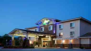 Holiday Inn Express Hotel & Suites San Dimas in ซานดิมาส, CA