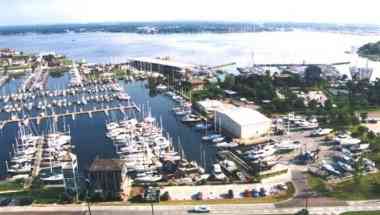 League City in League City, TX