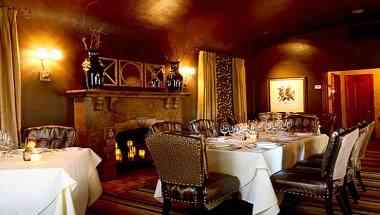 Hobbit Restaurant в Orange, CA