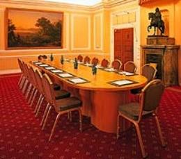 City Hall a Cardiff, GB3