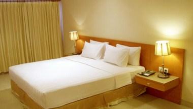 Country Heritage Resort Hotel в Surabaya, ID