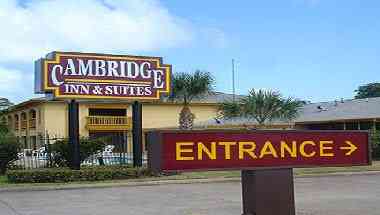 Cambridge Inn and Suites Freeport in Vrijhaven, TX